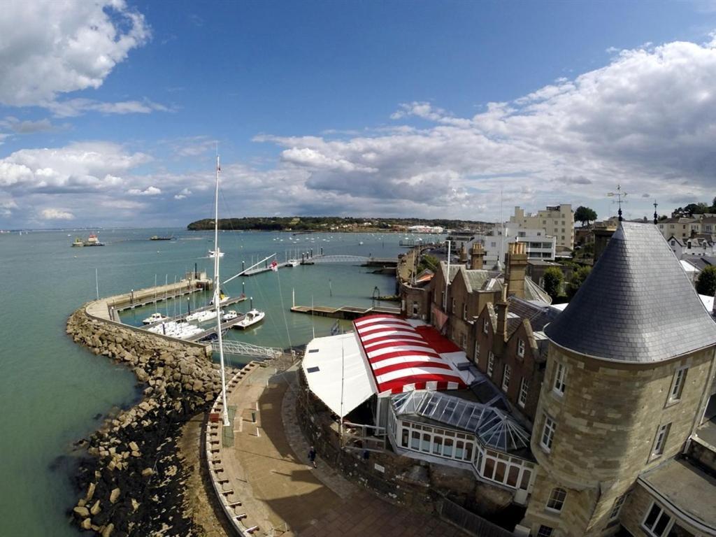 Bed and Breakfast Endeavour House Cowes  Esterno foto